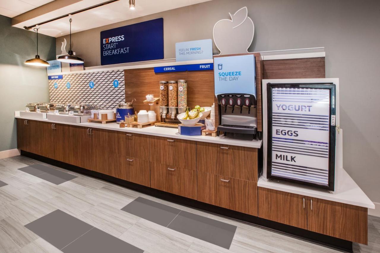 Holiday Inn Express & Suites - Ottawa By Ihg Exteriér fotografie